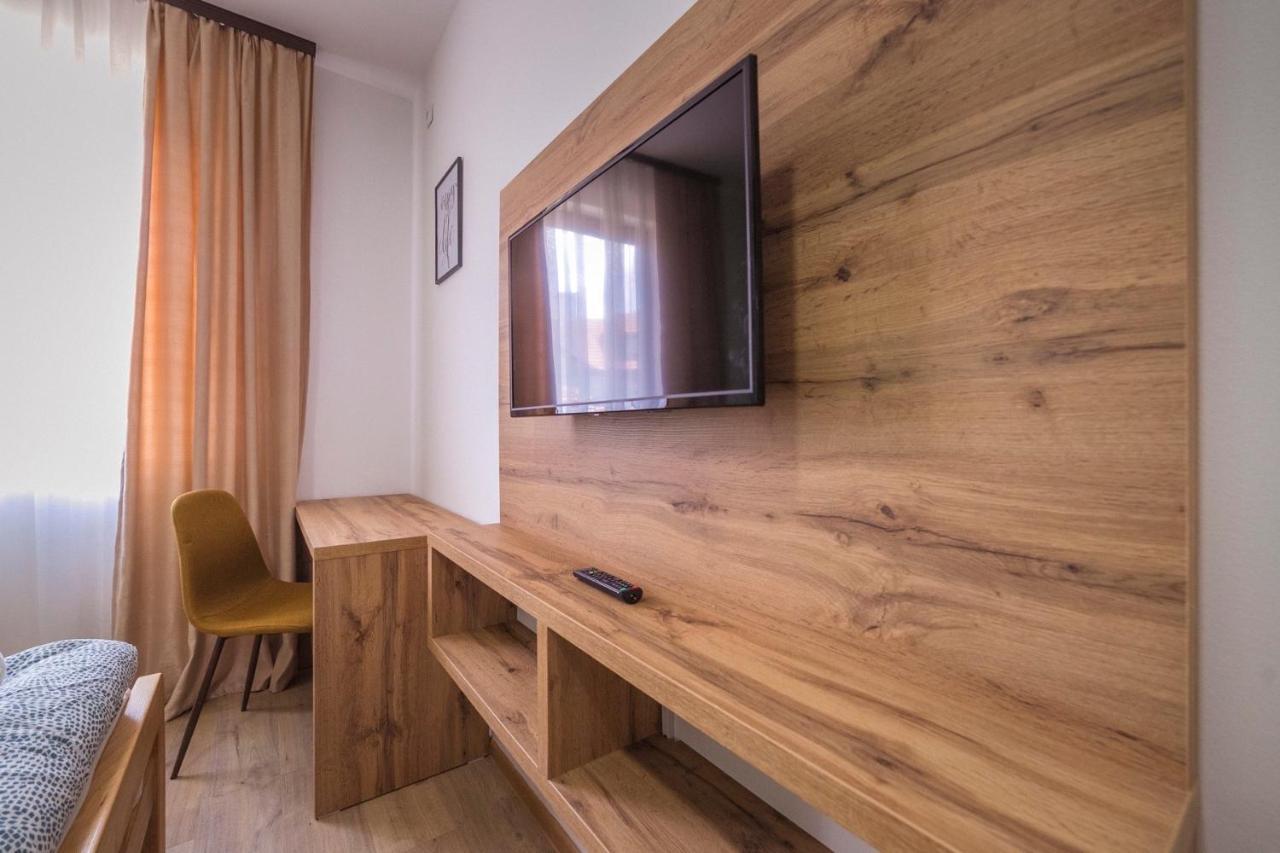 Zoe Pirot Apartment Екстериор снимка